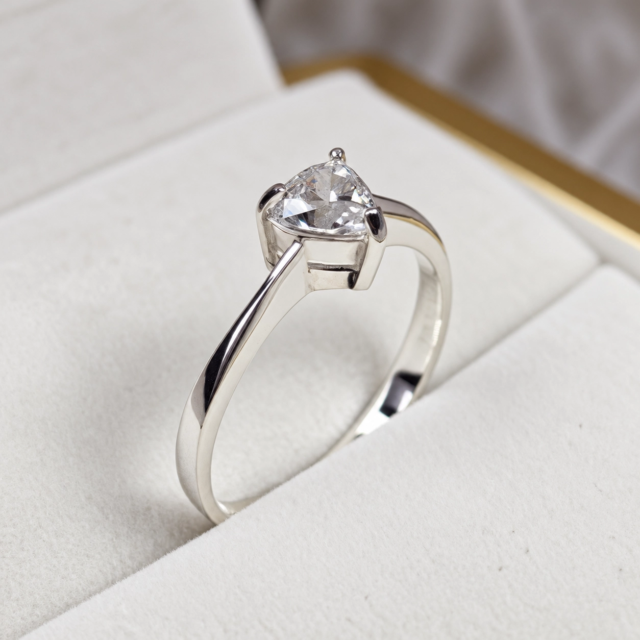 Anillo Daphne